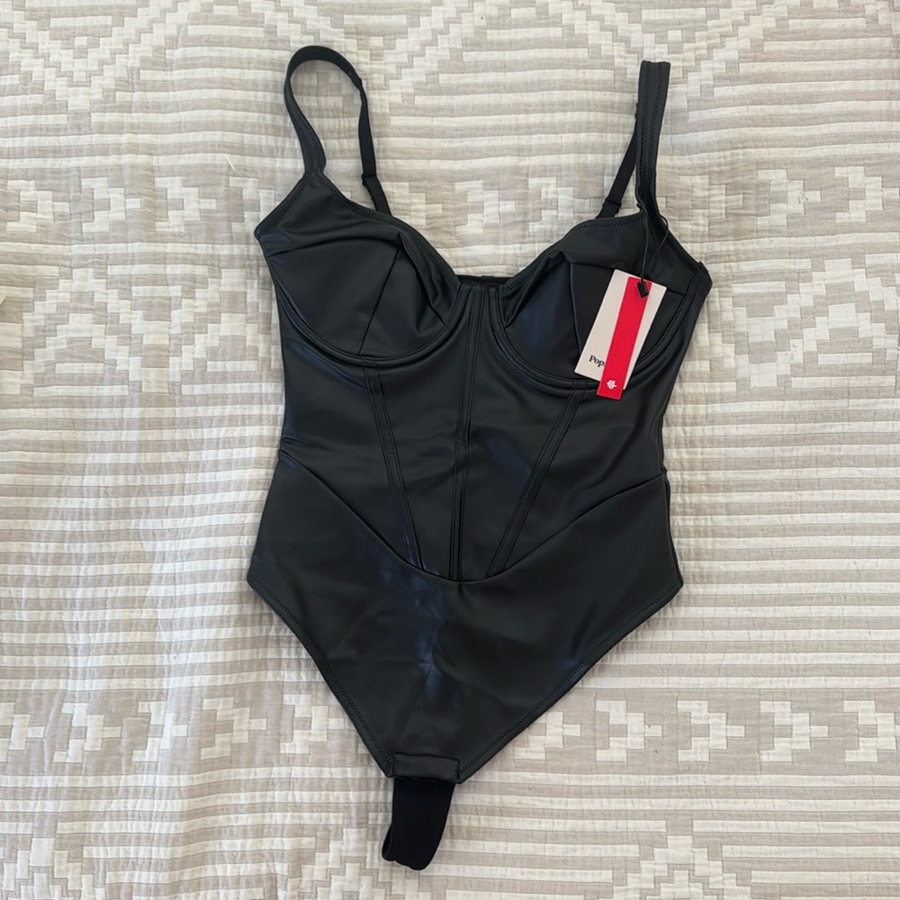 Popilush NWT Shapewear Faux Leather Hourglass Corset Bodysuit Size M